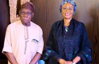 Obasanjo visits first lady — days after wearing cap with Tinubu’s emblem